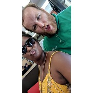 Meet your Posher, Toni